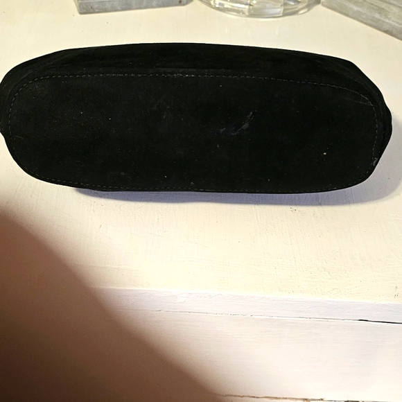 Authentic 1950's Vintage Bienen Davis Purse w/Handle, Black Suede, Satin Lining. - Picture 9 of 12